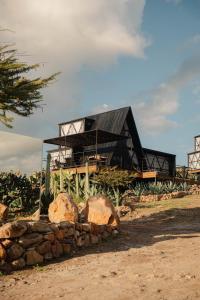 Το κτήριο όπου στεγάζεται  το ξενοδοχείο +58 φωτογραφίες