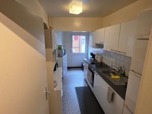 Η κουζίνα ή μικρή κουζίνα στο Appartement Montreux