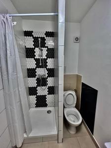 Ένα μπάνιο στο Vienna-Guestroom