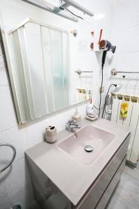 Koupelna v ubytování La Brigantessa - Digital Detox in the Abruzzo Mountains