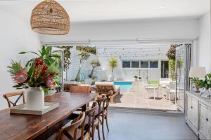 Fotografie z fotogalerie ubytování Belle Escapes - Villa Luxe on Henley v destinaci Henley Beach South