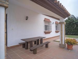 Imagen de la galería de Chalet con Jardín y Barbacoa a 8 min de la Playa Ideal Familias y Parejas, en Sangonera la Verde