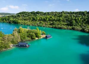 Φυσικό τοπίο κοντά σε αυτό το παραθεριστικό πάρκο