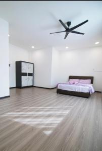 Ένα ή περισσότερα κρεβάτια σε δωμάτιο στο V Love Homestay +11 φωτογραφίες