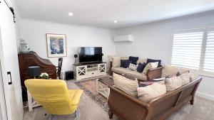 TV a/nebo společenská místnost v ubytování Best on Boronia