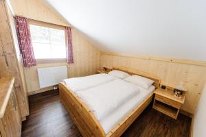 A bed or beds in a room at Ferienpark Gaal