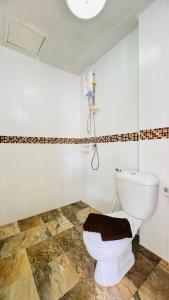 Ένα μπάνιο στο Jasmin Guest House