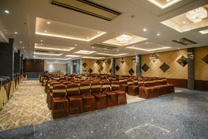 Χώρος καθιστικού στο HOTEL TEN SQUARE - 5 Minutes from The Taj Mahal