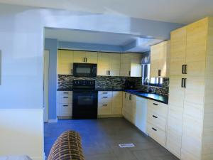 Køkken eller tekøkken på A Nice and Cozy Home in Fairborn + 8 billeder