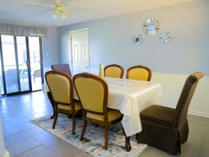 Et opholdsområde på A Nice and Cozy Home in Fairborn