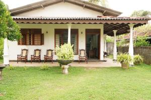 Κήπος έξω από το Aken House