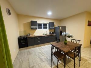 Nhà bếp/bếp nhỏ tại ZEMMA Apartments