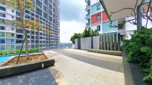 Το κτήριο όπου στεγάζεται  το διαμέρισμα