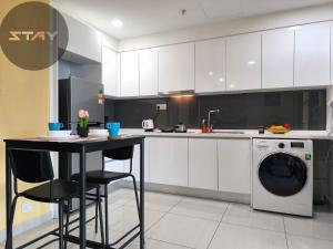 Η κουζίνα ή μικρή κουζίνα στο Almas Couple Cozy Studio Netflix 100mbps! By STAY