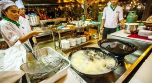 Φαγητό σε αυτό το ξενοδοχείο ή κάπου εκεί κοντά