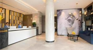 Vstupní hala nebo recepce v ubytování Echarm Hotel Wuhan Vanke Future Center Wulidun Metro Station