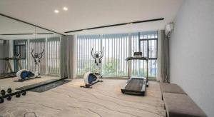Fitness centrum a/nebo fitness zařízení v ubytování Echarm Hotel Jianshui Gucheng
