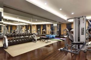 Fitness centrum a/nebo fitness zařízení v ubytování Ramada Plaza by Wyndham Lianyungang