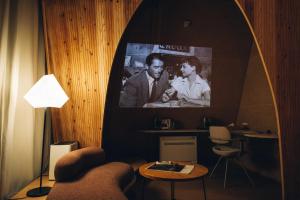 Μια τηλεόραση ή/και κέντρο ψυχαγωγίας στο SANU 2nd Home 白樺湖2nd