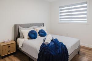 Postel nebo postele na pokoji v ubytování Brown Family Vacation Home