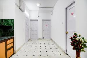 Fotografie z fotogalerie ubytování Super Collection O Jyotirindra Nandi Metro Station Kolkata Formerly Hotel Manurama v destinaci Jādabpur