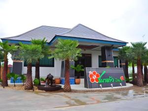 Budova, kde se rezort nachází + 29 fotografií