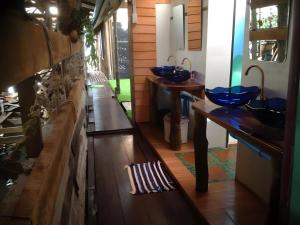 Η κουζίνα ή μικρή κουζίνα στο Peacock Hostel