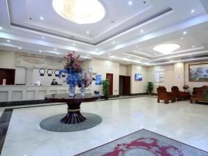 Ο χώρος του λόμπι ή της ρεσεψιόν στο GreenTree Inn Shanghai Jiading Newtown MaLu Subway Station Business Hotel