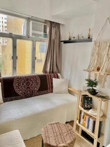 Χώρος καθιστικού στο Cozy & Quiet 1BR - Sai Ying Pun