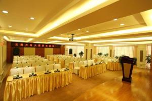 Restaurace v ubytování Kunming Noah's Ark Hotel