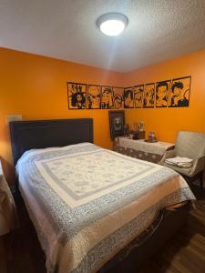 Ένα ή περισσότερα κρεβάτια σε δωμάτιο στο Richmond cozy room