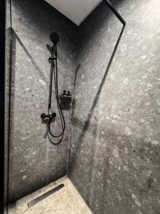 Koupelna v ubytování Dar Joudia by VivaStay, Comfort, charm and central location