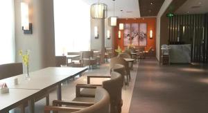 Restaurace v ubytování Jinjiang Inn Select Nanchang Liantang