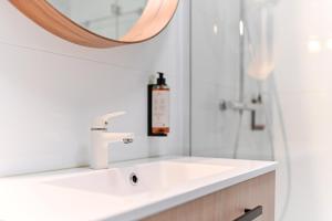 Koupelna v ubytování Apartament pistacjowy z parkingiem + 19 fotografií