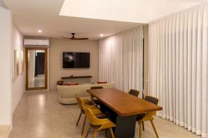 Χώρος καθιστικού στο V266 Family Pool Villa Prime Spot Near the Pier