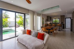 Πισίνα στο ή κοντά στο V266 Family Pool Villa Prime Spot Near the Pier