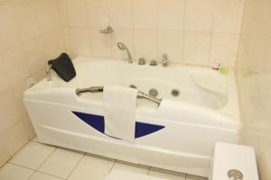 Kupaonica u objektu Hotel Residence Flamani Još 25 fotografija