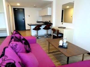 Η κουζίνα ή μικρή κουζίνα στο Kidurong Inn