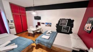 Posezení v ubytování "PopArt AURA" GuestHouse + 33 fotografií