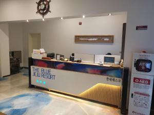 Lobbyen eller receptionen på The Blue Jeju + 36 billeder