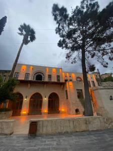 Το κτήριο όπου στεγάζεται  το ξενοδοχείο