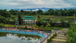 Bazén v ubytování Whistling Wind Resort nebo v jeho okolí