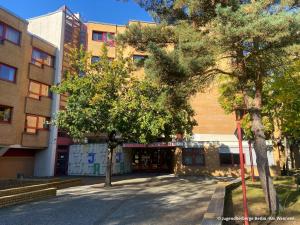 Budova, kde se hostel nachází