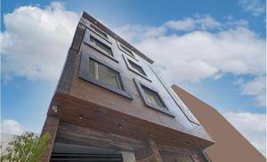 Το κτήριο όπου στεγάζεται  το ξενοδοχείο