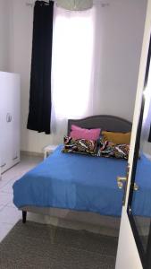 Postel nebo postele na pokoji v ubytování Saint Quentin city center apartment