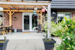 Imagen de la galería de Villa Crème de la Kremmer met Hottub & Sauna | 8 personen, en Gasselte 47 fotos más