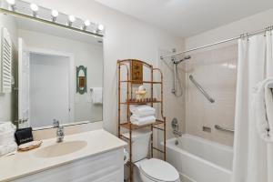 Ένα μπάνιο στο Simone Tranquilla - 2010 Bruce Drive +29 φωτογραφίες