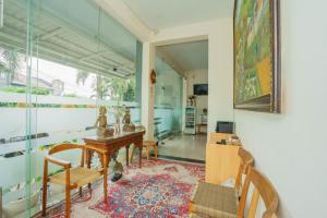 Μια τηλεόραση ή/και κέντρο ψυχαγωγίας στο The Cabin Hotel Ambasador