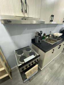 Η κουζίνα ή μικρή κουζίνα στο House in Makati, Poblacion