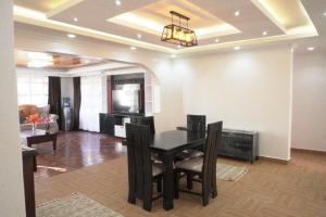 Χώρος καθιστικού στο Shed Residency